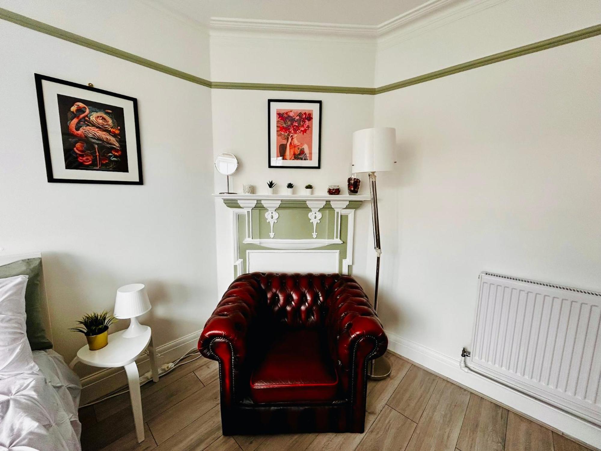 Rest Boutique Golders Green London Exterior foto